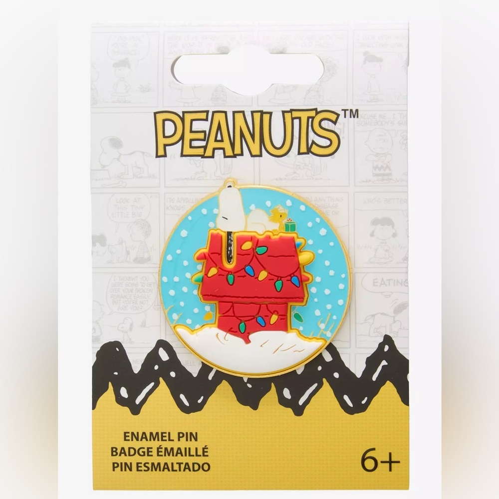 Peanuts Snoopy Holiday Doghouse Enamel Pin -‎ BoxLunch Exclusive Christmas